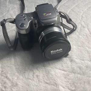 Kodak Silver and Black Digital Camera with Zoom Lens Z740